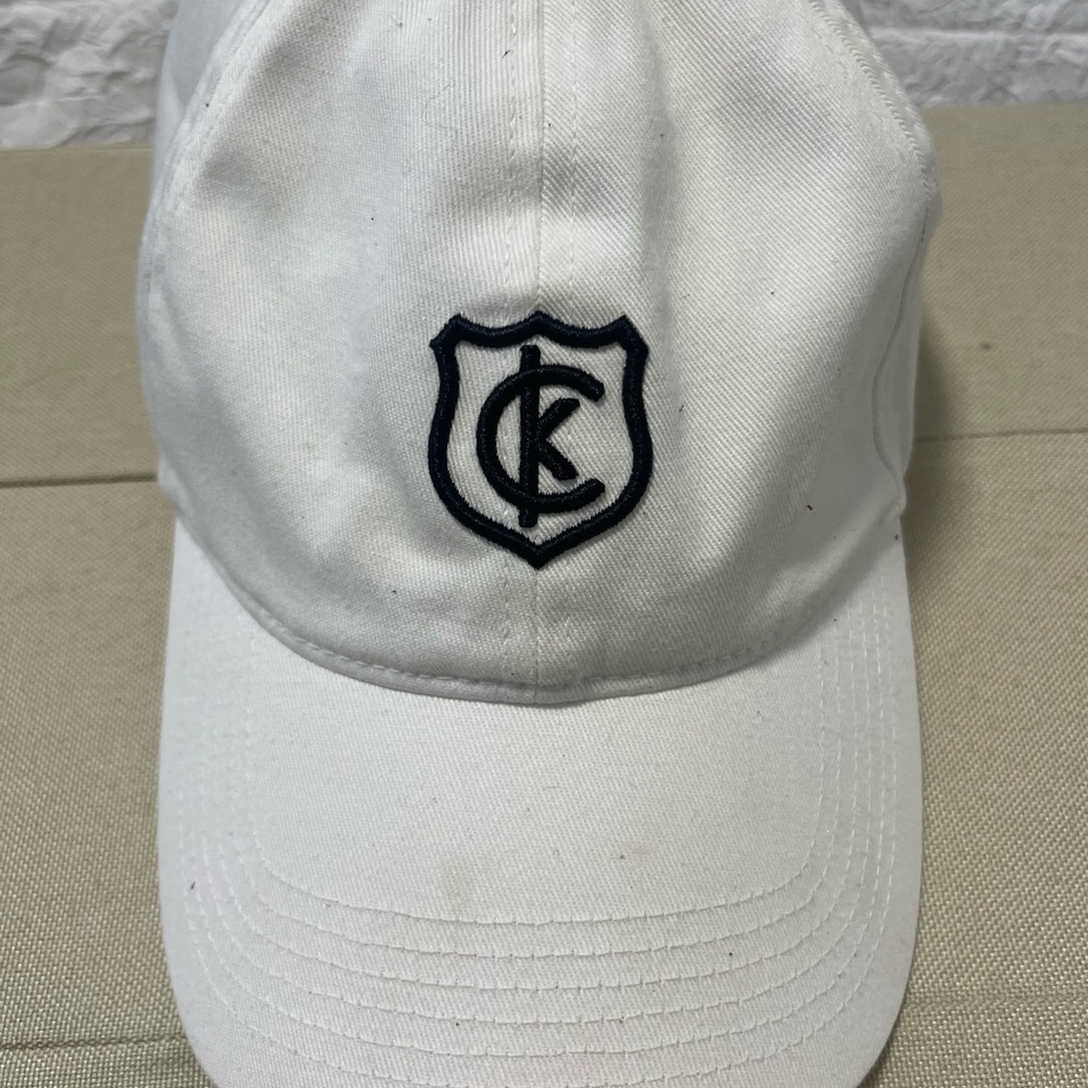 Calvin Klein Classic White Cap - Picture 1 of 2